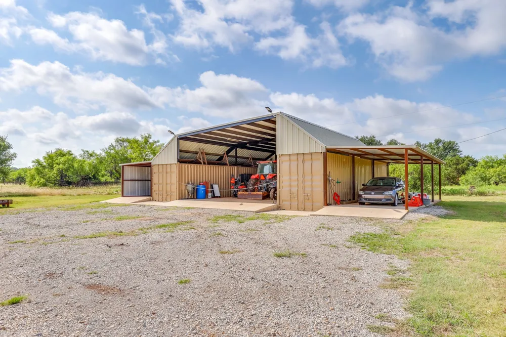 538 FM 52 Graford, TX 76649