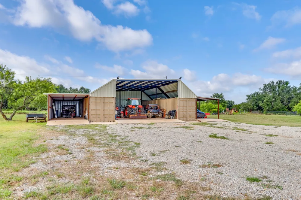 538 FM 52 Graford, TX 76649