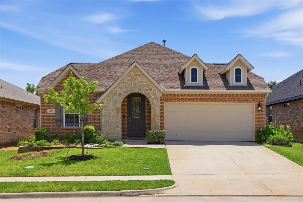 498 Grayson Lane Lake Dallas, TX 75065