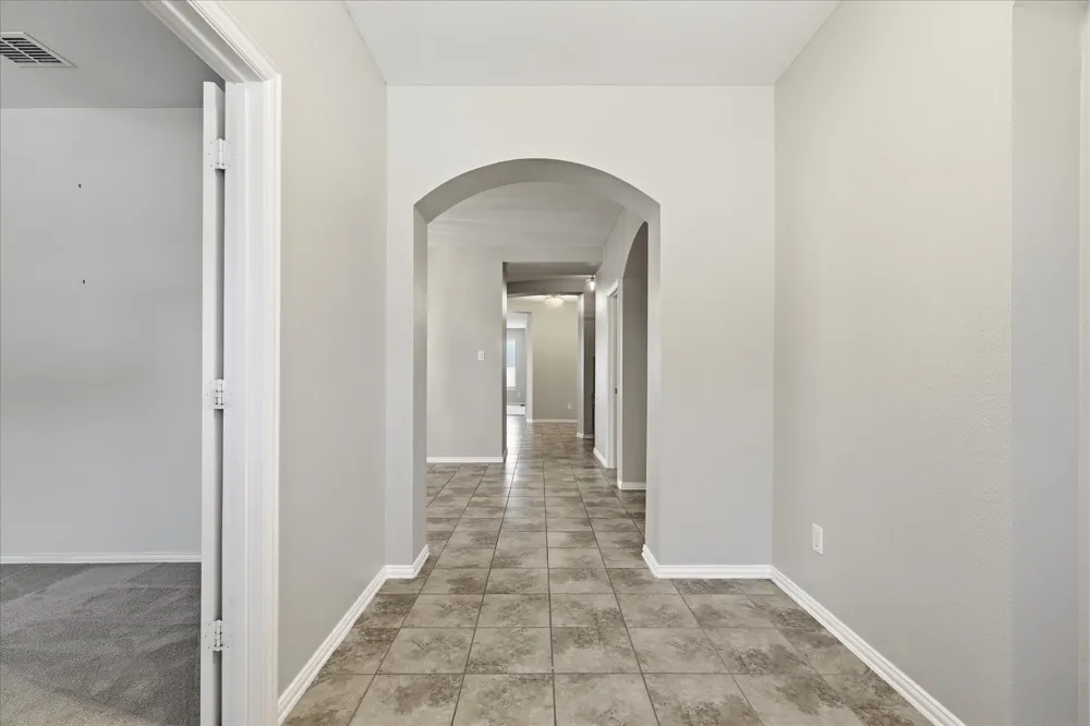498 Grayson Lane Lake Dallas, TX 75065