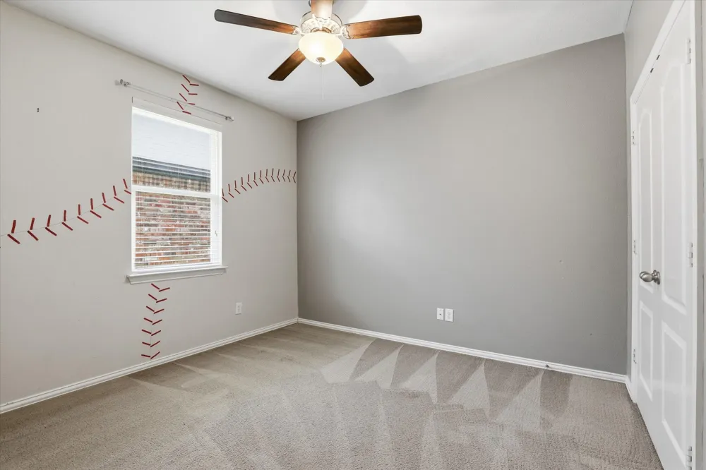 498 Grayson Lane Lake Dallas, TX 75065
