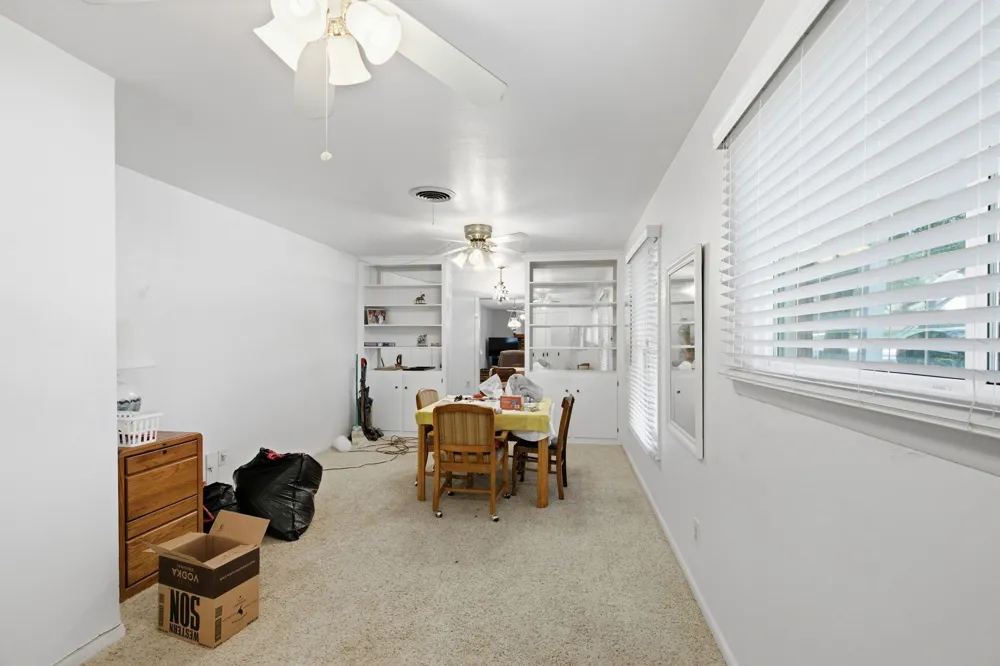 1301 Colonial Court Arlington, TX 76013