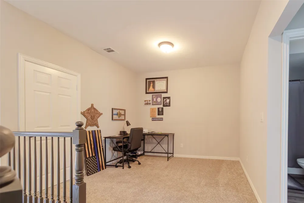 230 Greathouse Village Decatur, TX 76234