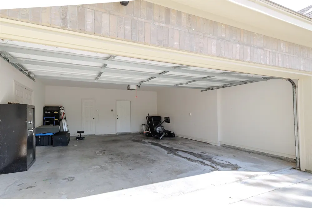 230 Greathouse Village Decatur, TX 76234