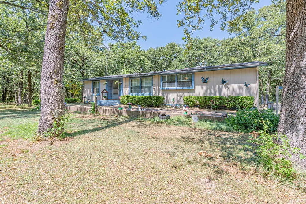 6264 State Highway 276 Point, TX 75472