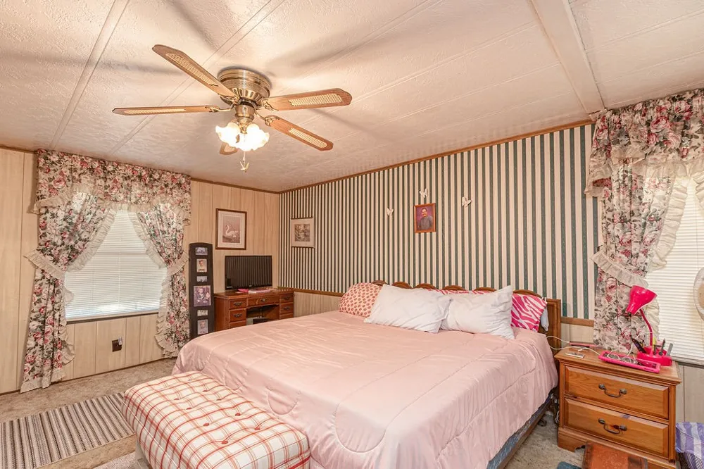 6264 State Highway 276 Point, TX 75472