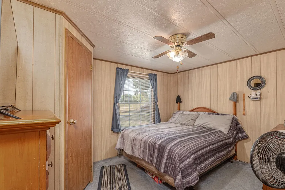 6264 State Highway 276 Point, TX 75472