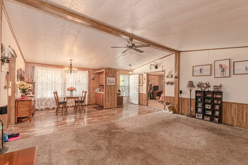 6264 State Highway 276 Point, TX 75472