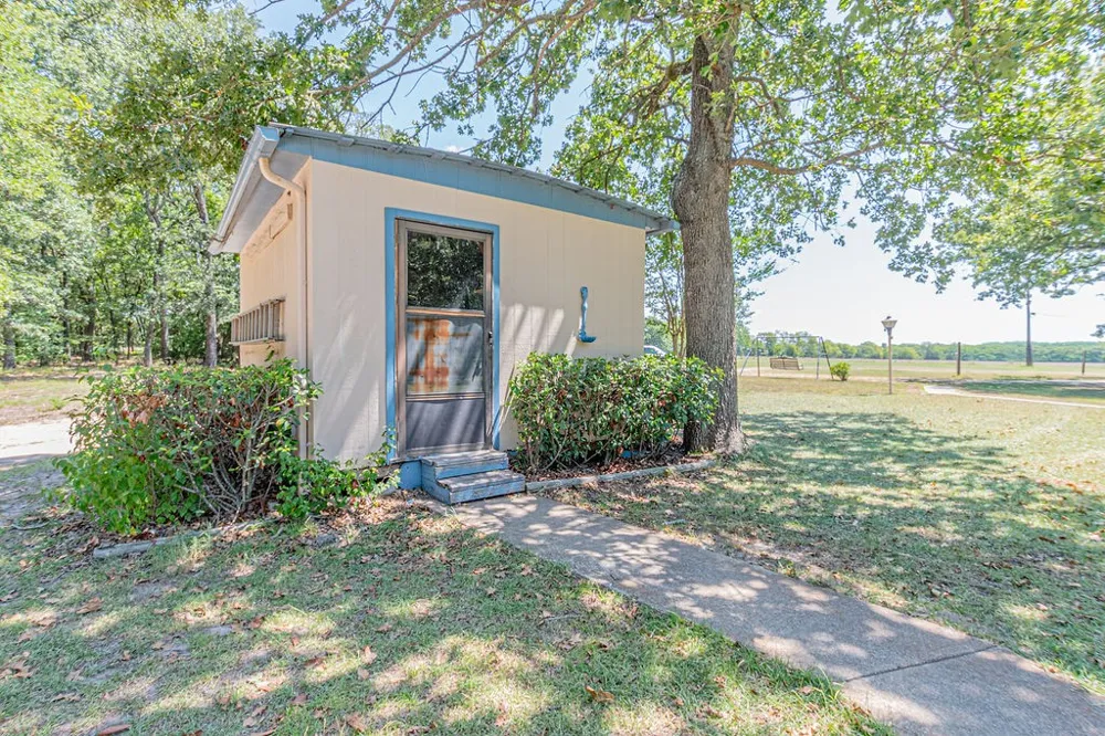 6264 State Highway 276 Point, TX 75472