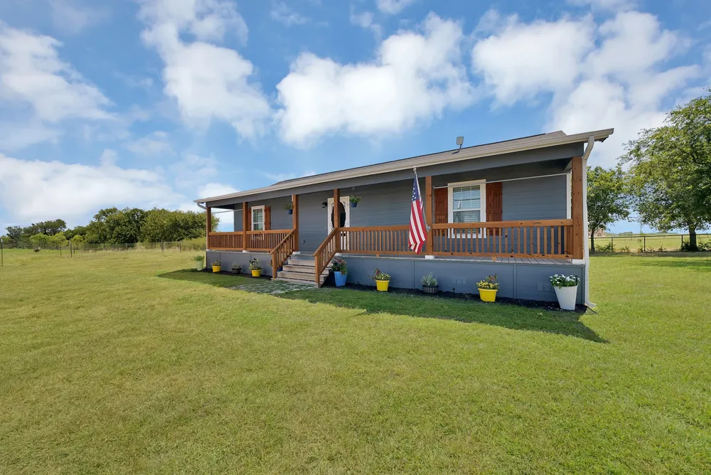 1237 Private Road 4219 Decatur, TX 76234