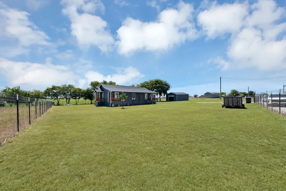 1237 Private Road 4219 Decatur, TX 76234