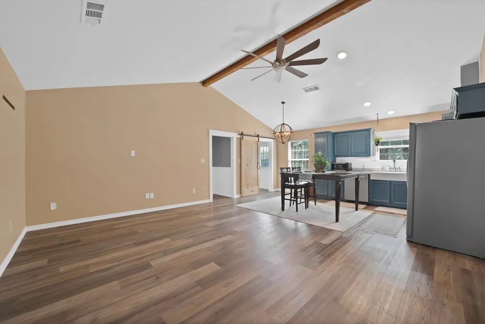 1237 Private Road 4219 Decatur, TX 76234