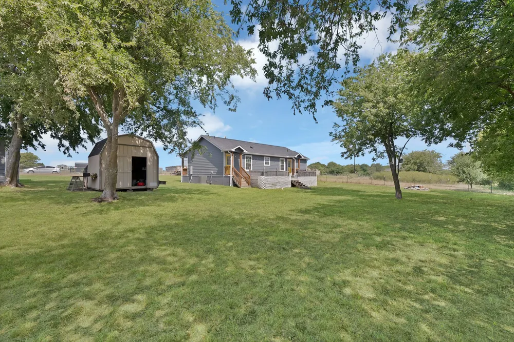 1237 Private Road 4219 Decatur, TX 76234