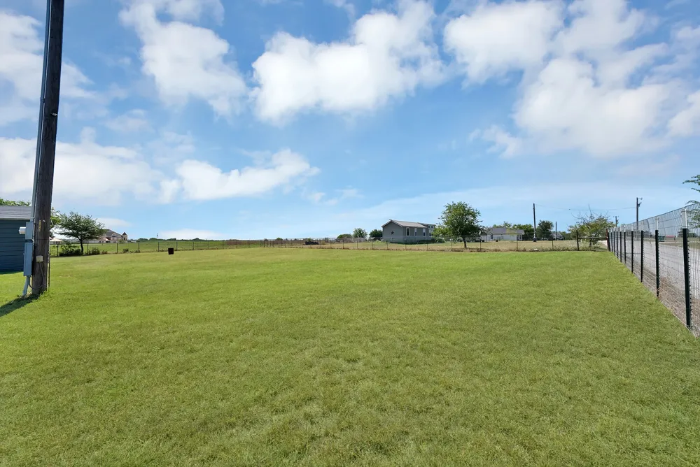 1237 Private Road 4219 Decatur, TX 76234