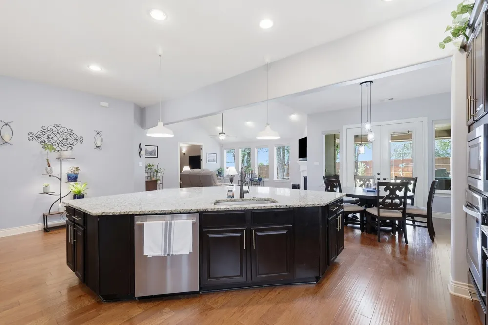 138 Dogwood Drive Krugerville, TX 76227