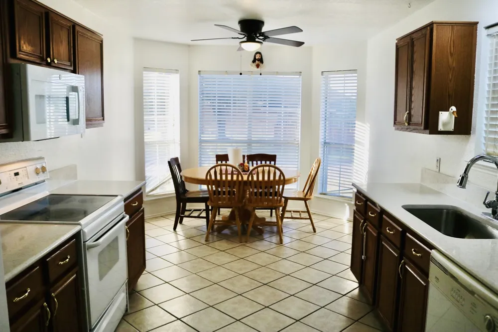 3155 Ponds Edge Trail Grand Prairie, TX 75052