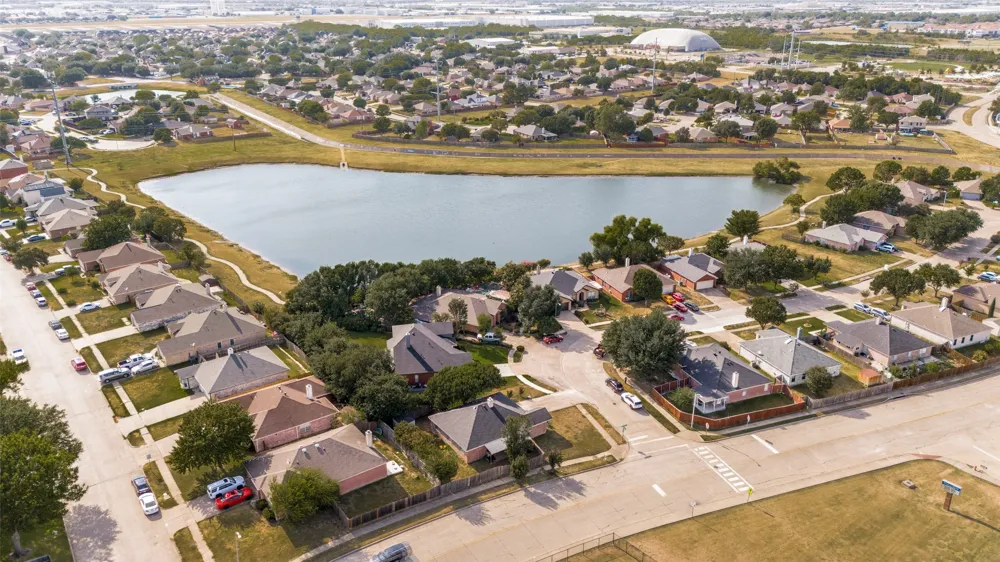 3155 Ponds Edge Trail Grand Prairie, TX 75052