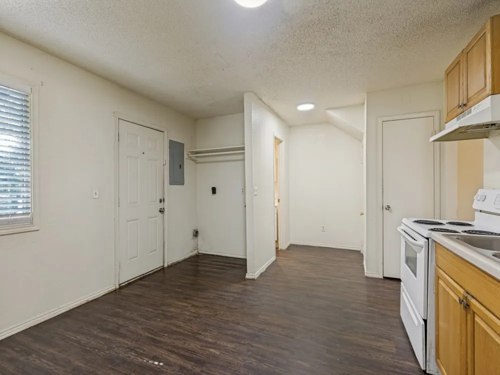 1408 Arvel Circle #C Reno, TX 76020