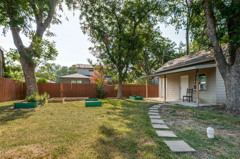 13520 Mount Castle Drive Farmers Branch, TX 75234