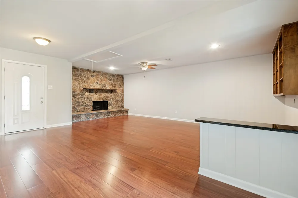 13520 Mount Castle Drive Farmers Branch, TX 75234