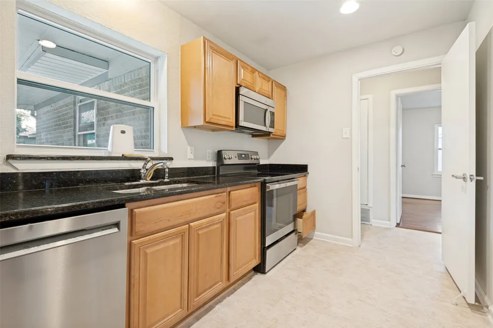 13520 Mount Castle Drive Farmers Branch, TX 75234