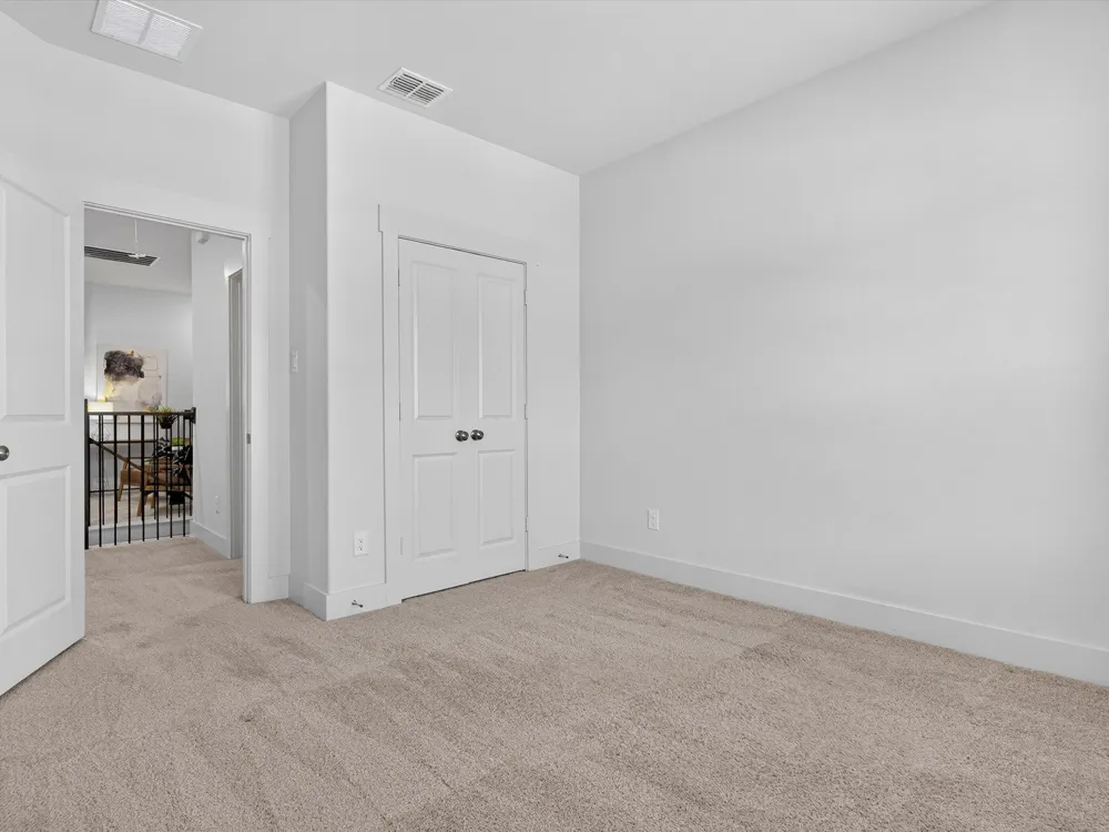 1423 Silver Marten Trail Arlington, TX 76005