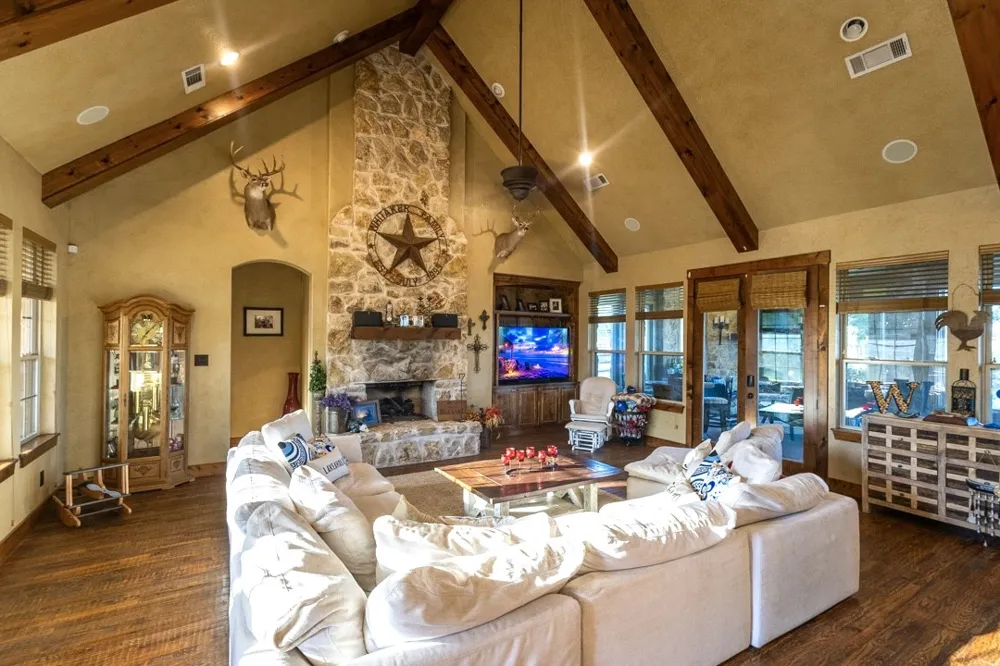 3179 Canyon Wren Loop Possum Kingdom Lake, TX 76449