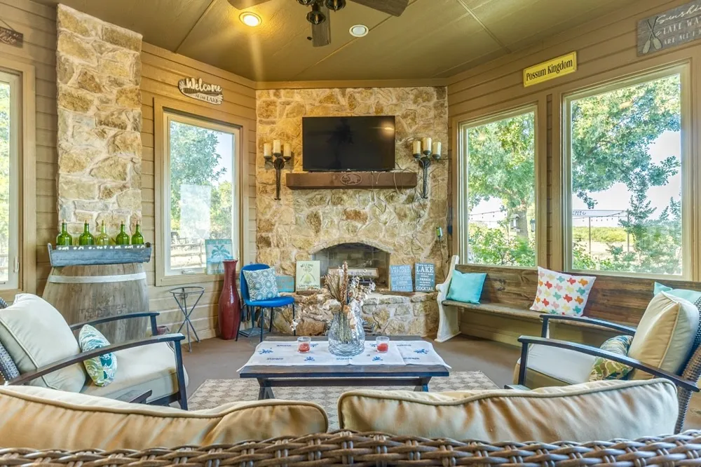 3179 Canyon Wren Loop Possum Kingdom Lake, TX 76449