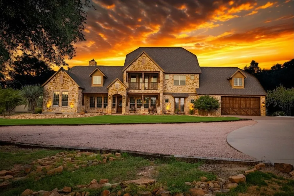 3179 Canyon Wren Loop Possum Kingdom Lake, TX 76449