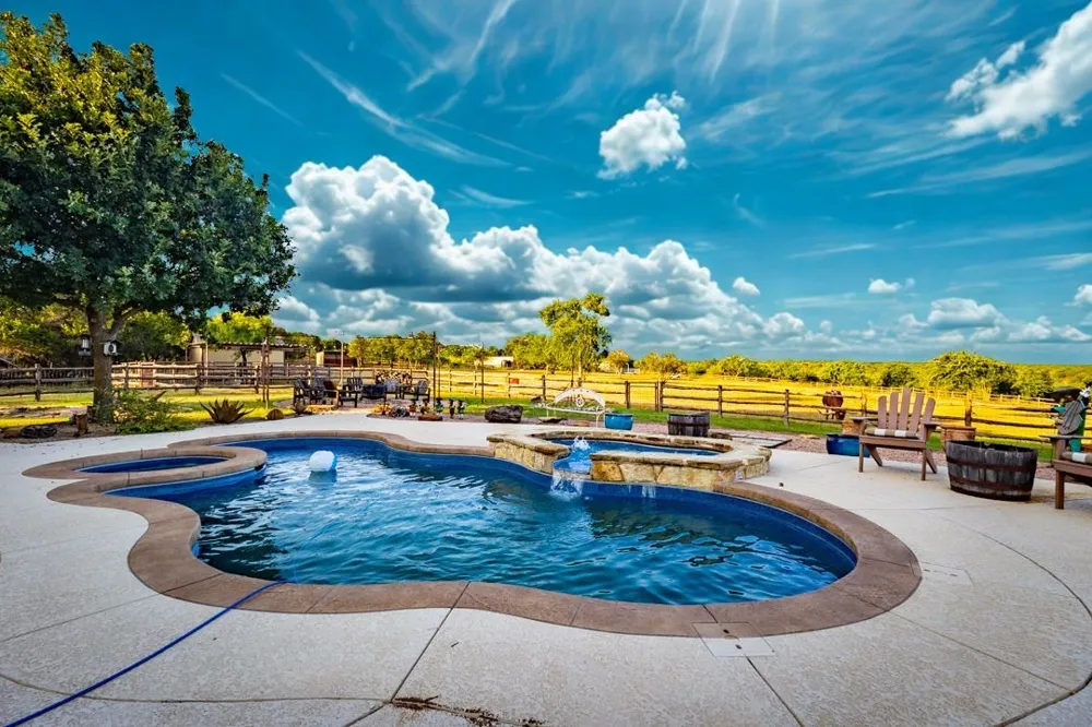 3179 Canyon Wren Loop Possum Kingdom Lake, TX 76449