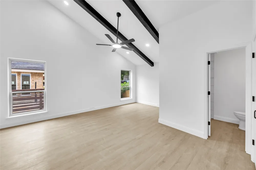 13826 Wooded Creek Court Farmers Branch, TX 75244