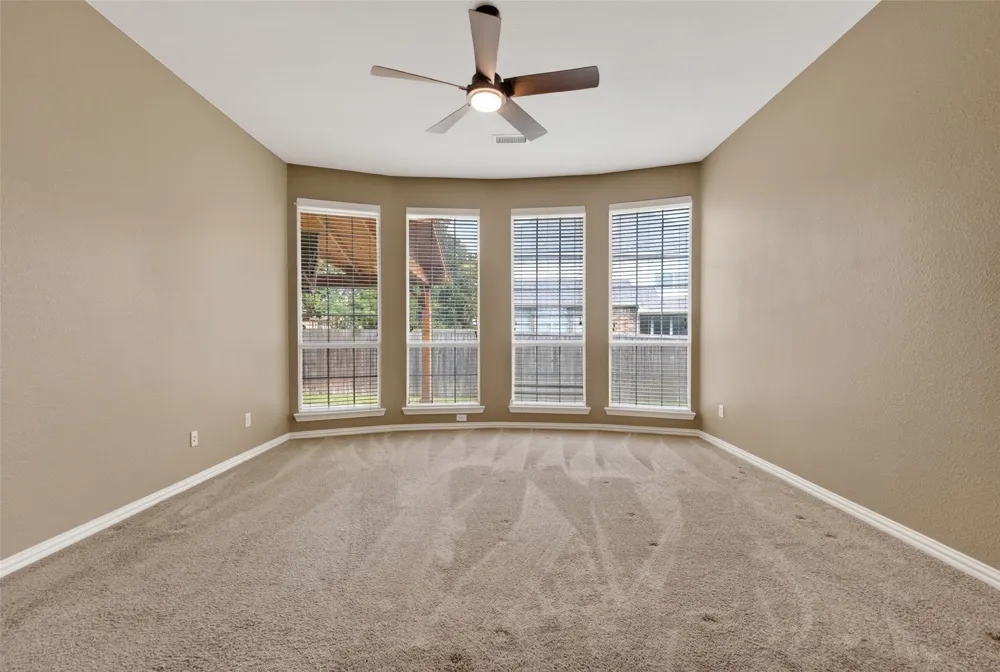 6421 Fieldcrest Lane Sachse, TX 75048