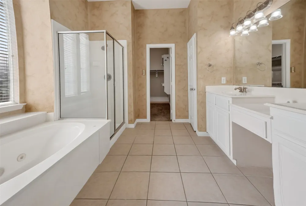 6421 Fieldcrest Lane Sachse, TX 75048