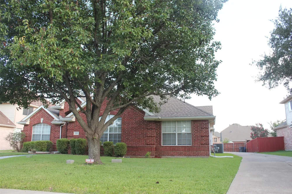 114 Briar Oak Drive Murphy, TX 75094