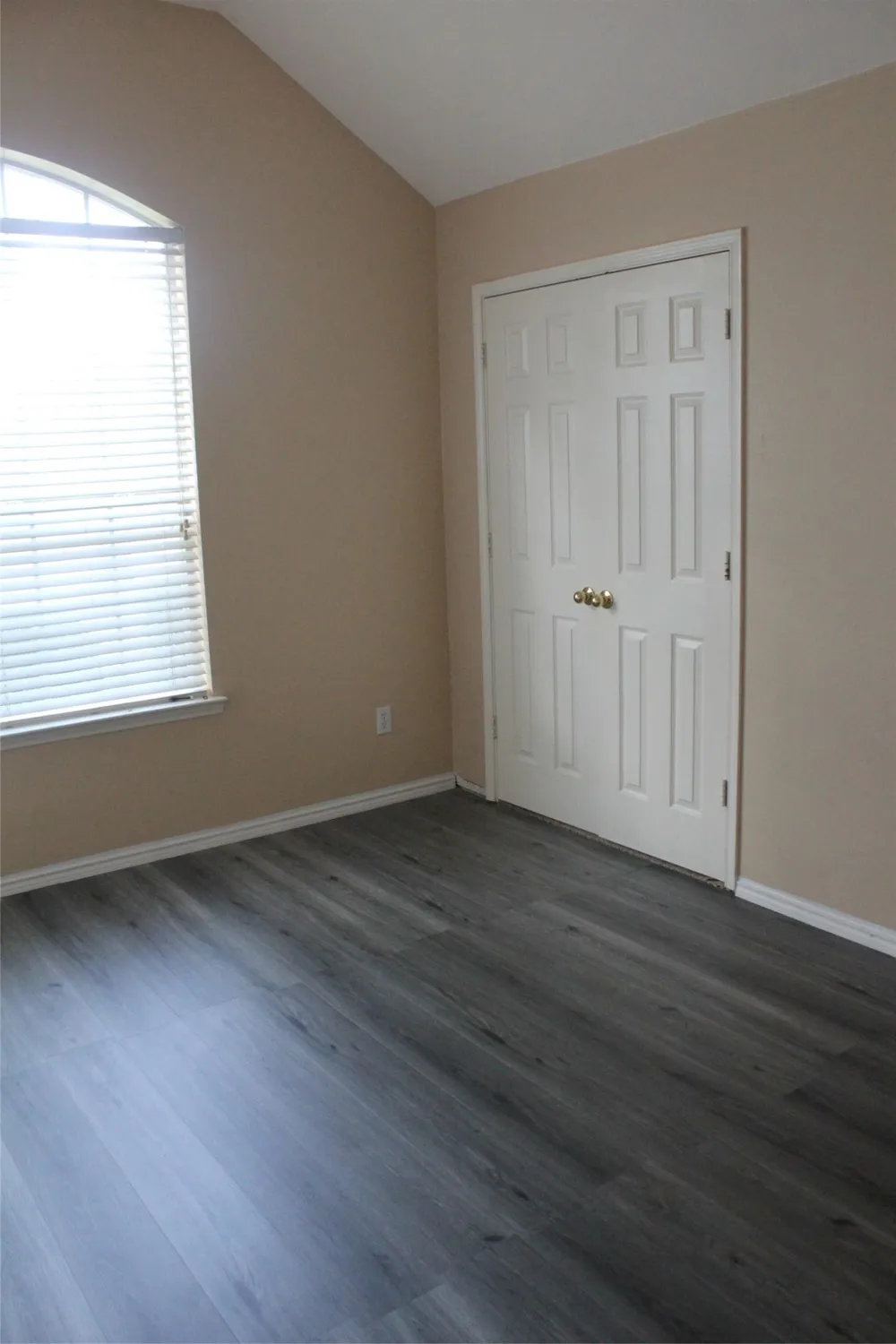 114 Briar Oak Drive Murphy, TX 75094