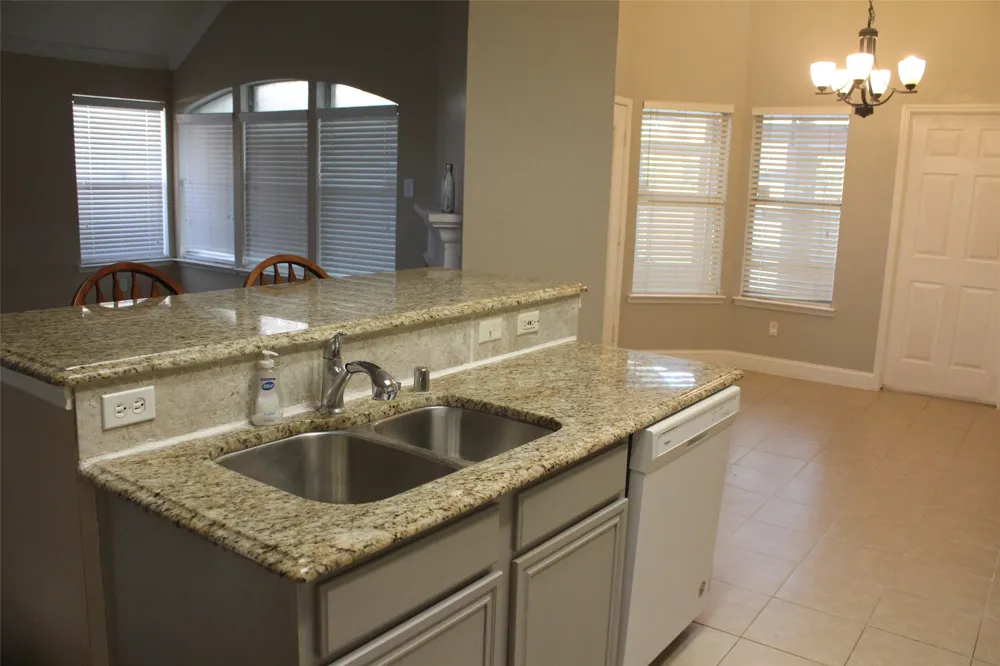 114 Briar Oak Drive Murphy, TX 75094