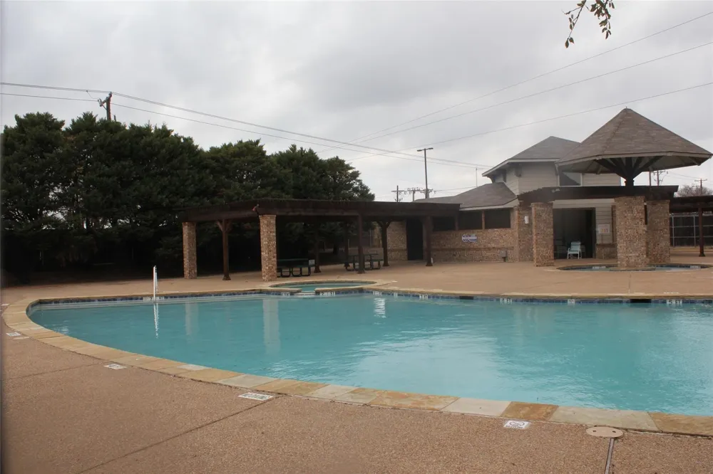 114 Briar Oak Drive Murphy, TX 75094