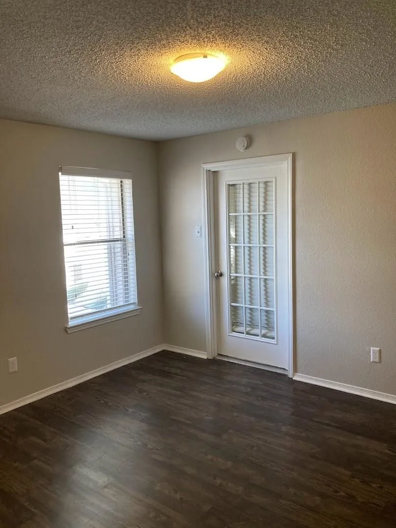 141 Valley View Drive #1Bed1Bath Lewisville, TX 75067
