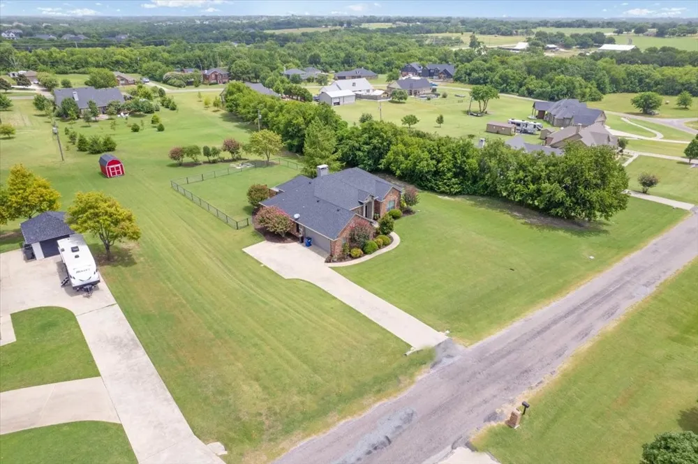 146 Derby Drive Van Alstyne, TX 75495