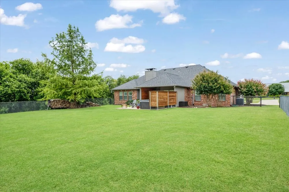 146 Derby Drive Van Alstyne, TX 75495
