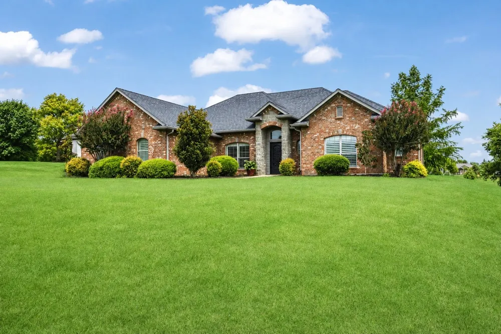 146 Derby Drive Van Alstyne, TX 75495