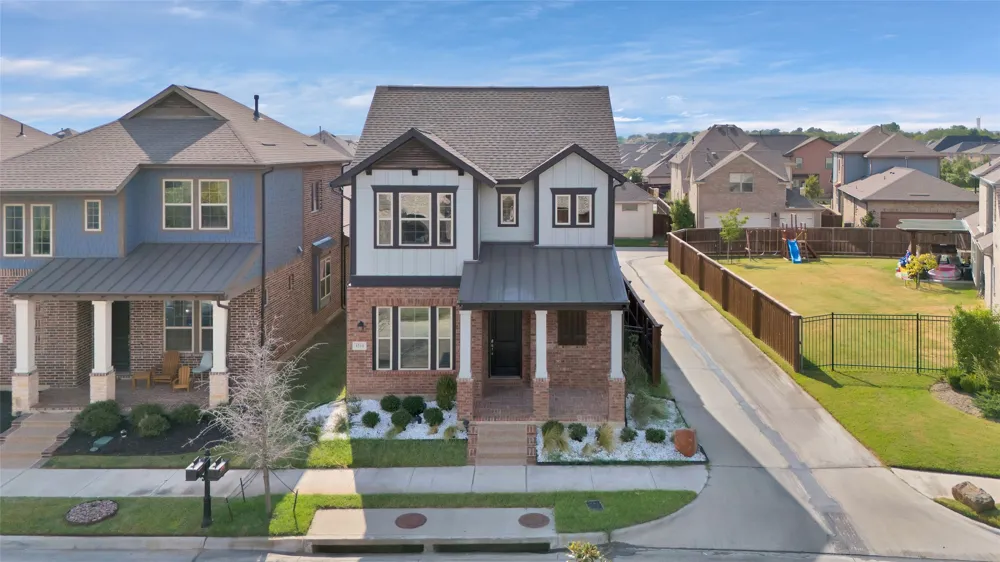 4310 Indigo Lark Lane Arlington, TX 76005