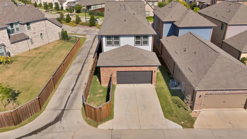 4310 Indigo Lark Lane Arlington, TX 76005