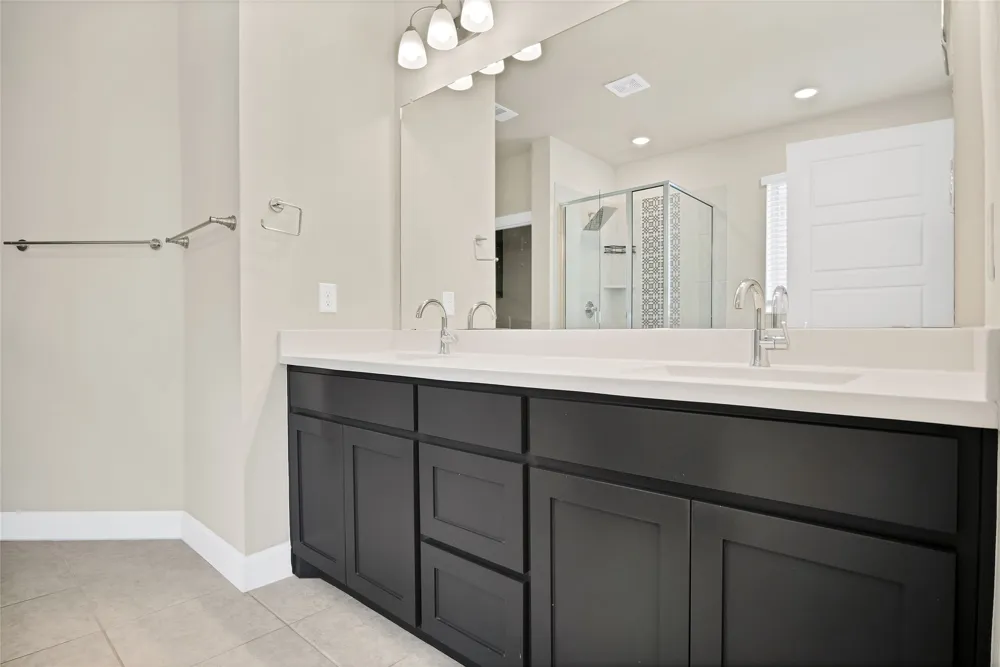 4310 Indigo Lark Lane Arlington, TX 76005