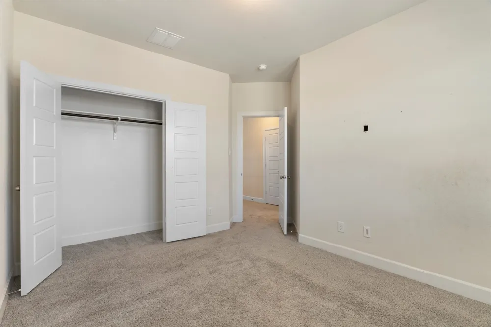 4310 Indigo Lark Lane Arlington, TX 76005