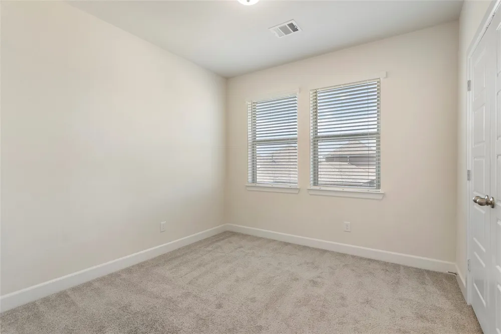 4310 Indigo Lark Lane Arlington, TX 76005