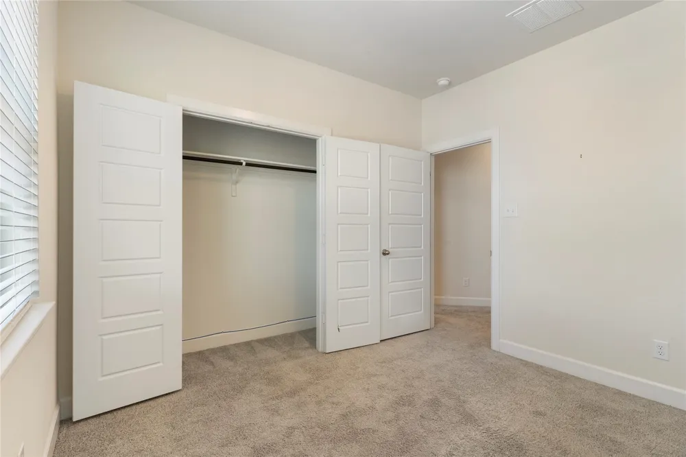 4310 Indigo Lark Lane Arlington, TX 76005