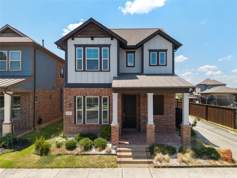4310 Indigo Lark Lane Arlington, TX 76005