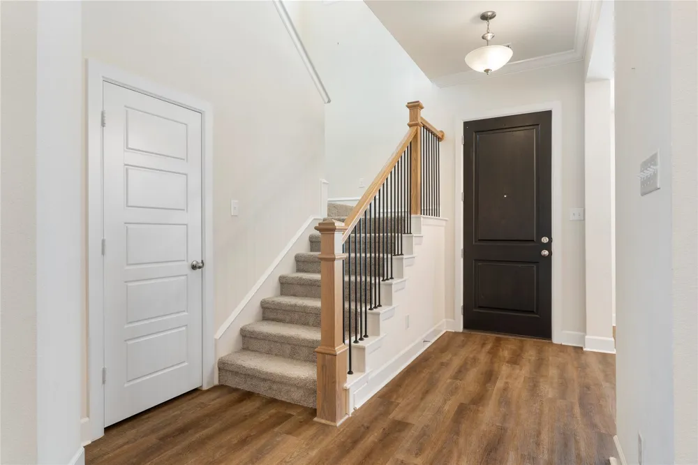 4310 Indigo Lark Lane Arlington, TX 76005