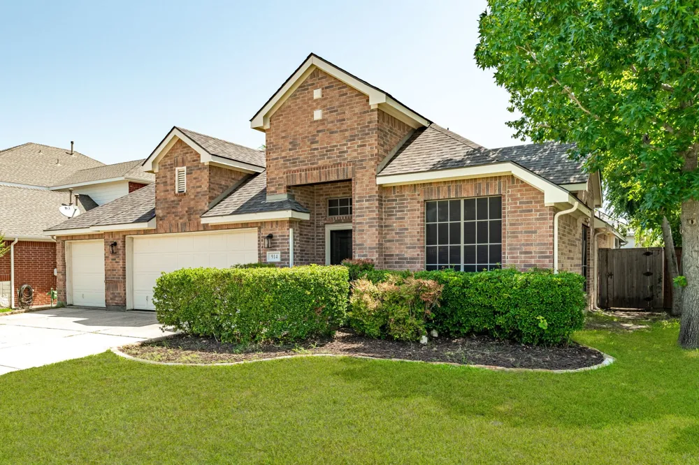 914 Rockton Drive Wylie, TX 75098